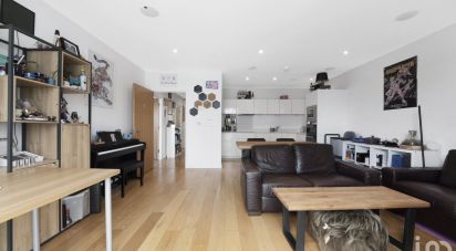 3 bedroom Apartment in London (E3)